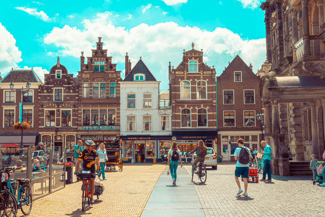 Delft in detail: Pittoreske grachten en eeuwenoude tradities