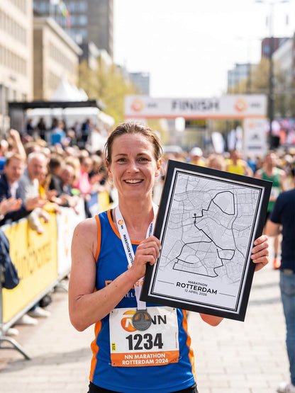 routeposter Rotterdam 2026 bij finish ingelijst algemeen