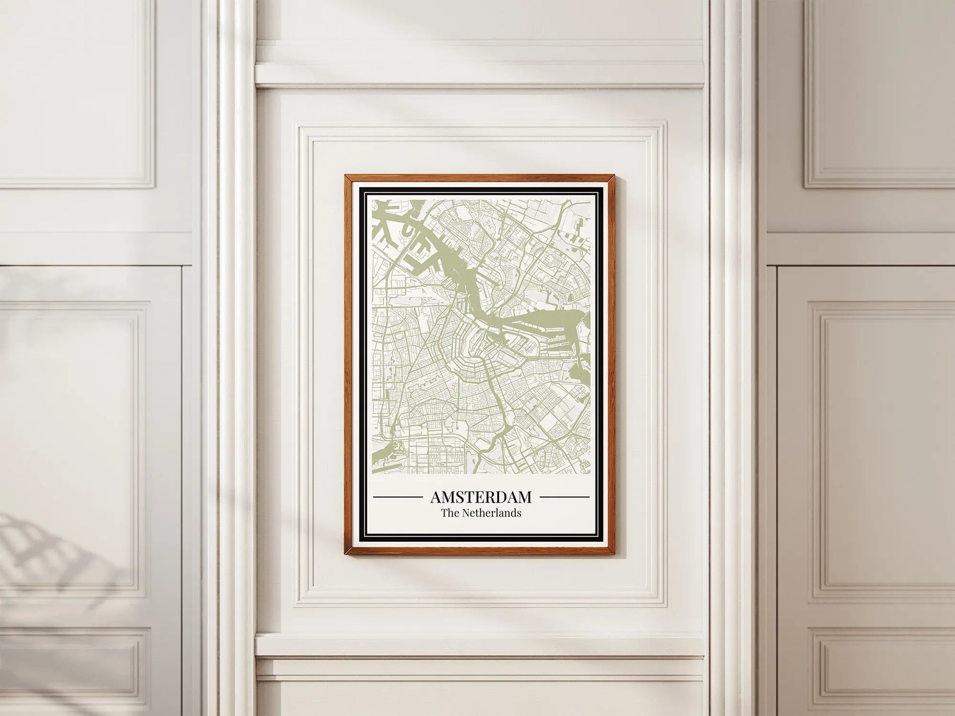 Poster Amsterdam van Stadskaart aan muur groen