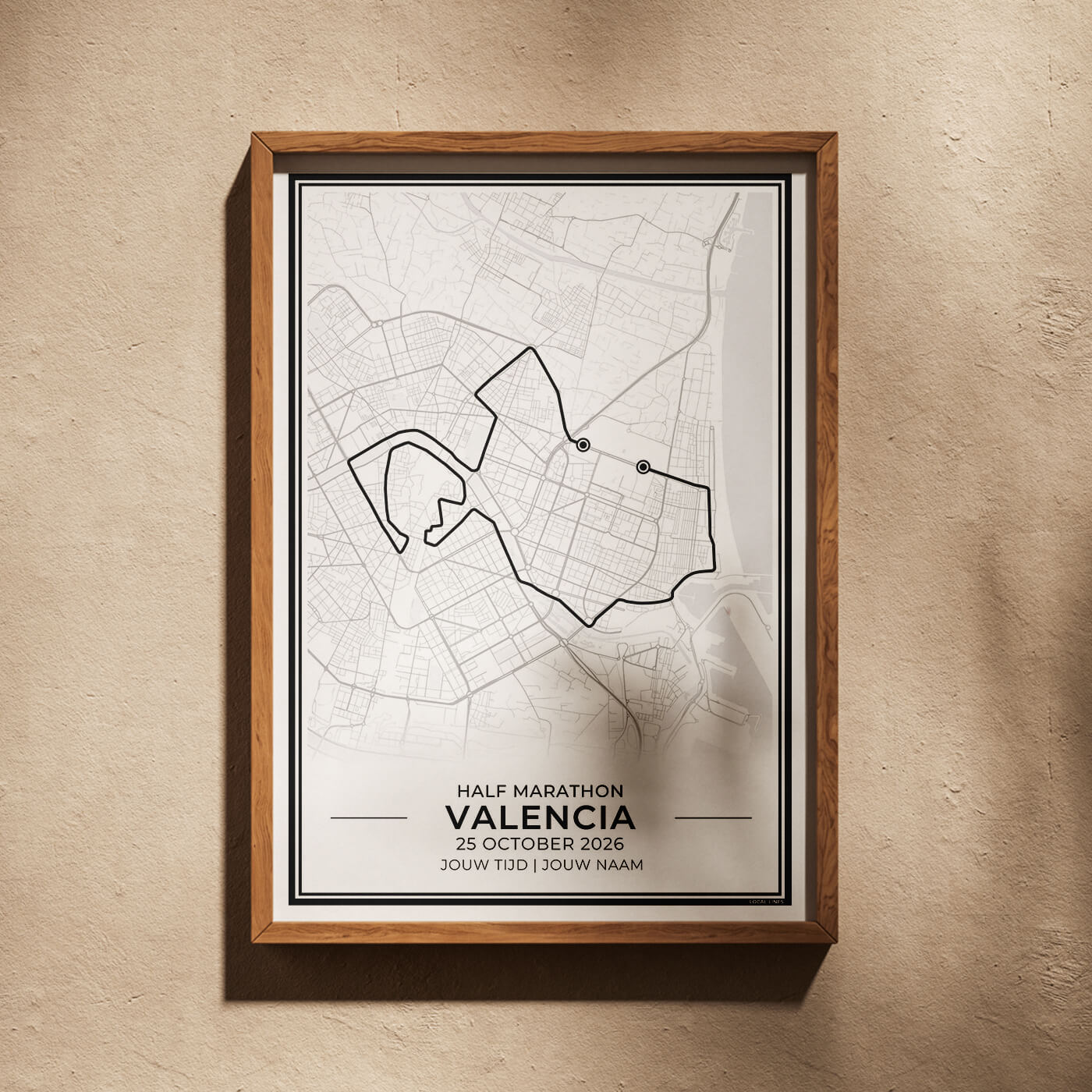 Halve marathon Valencia hardloopposter ingelijst in woonkamer interieur