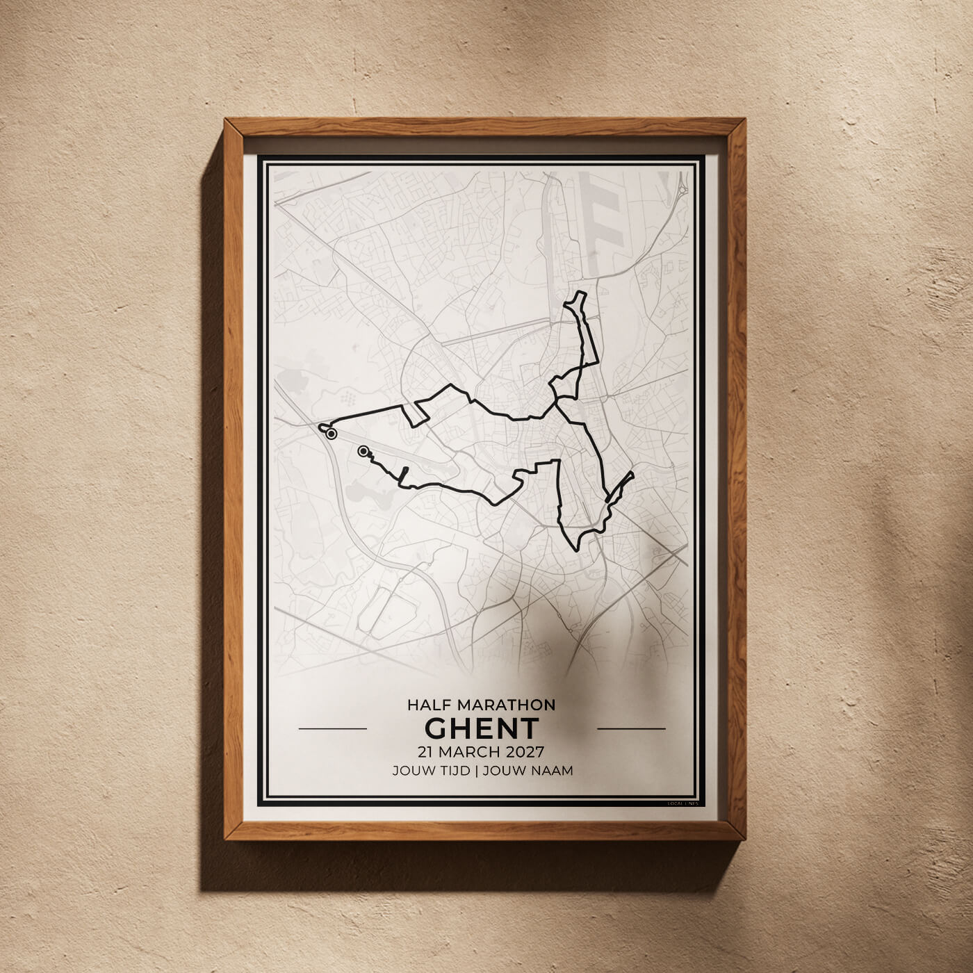 Halve marathon Gent hardloopposter ingelijst in woonkamer interieur
