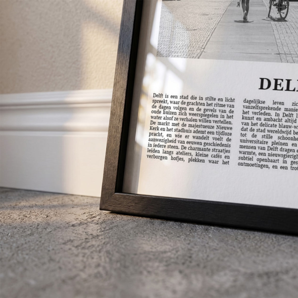 Detailopname van Delft Fotoposter – Zwart-Wit ingelijst in zwarte fotolijst