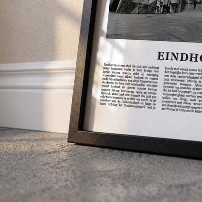 Detailopname van Eindhoven Fotoposter – Zwart-Wit ingelijst in zwarte fotolijst