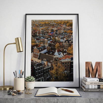 Amsterdam Herfst fotoposter op bureau in kamer - Kleur