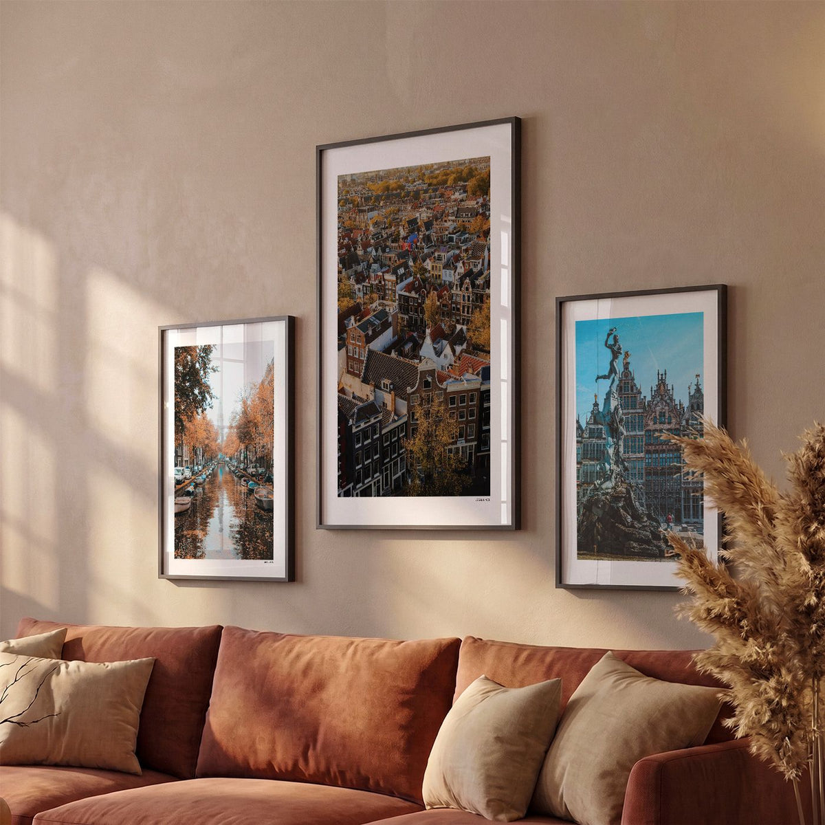Drie Amsterdam Herfst fotoposters boven bank wanddecoratie - Kleur