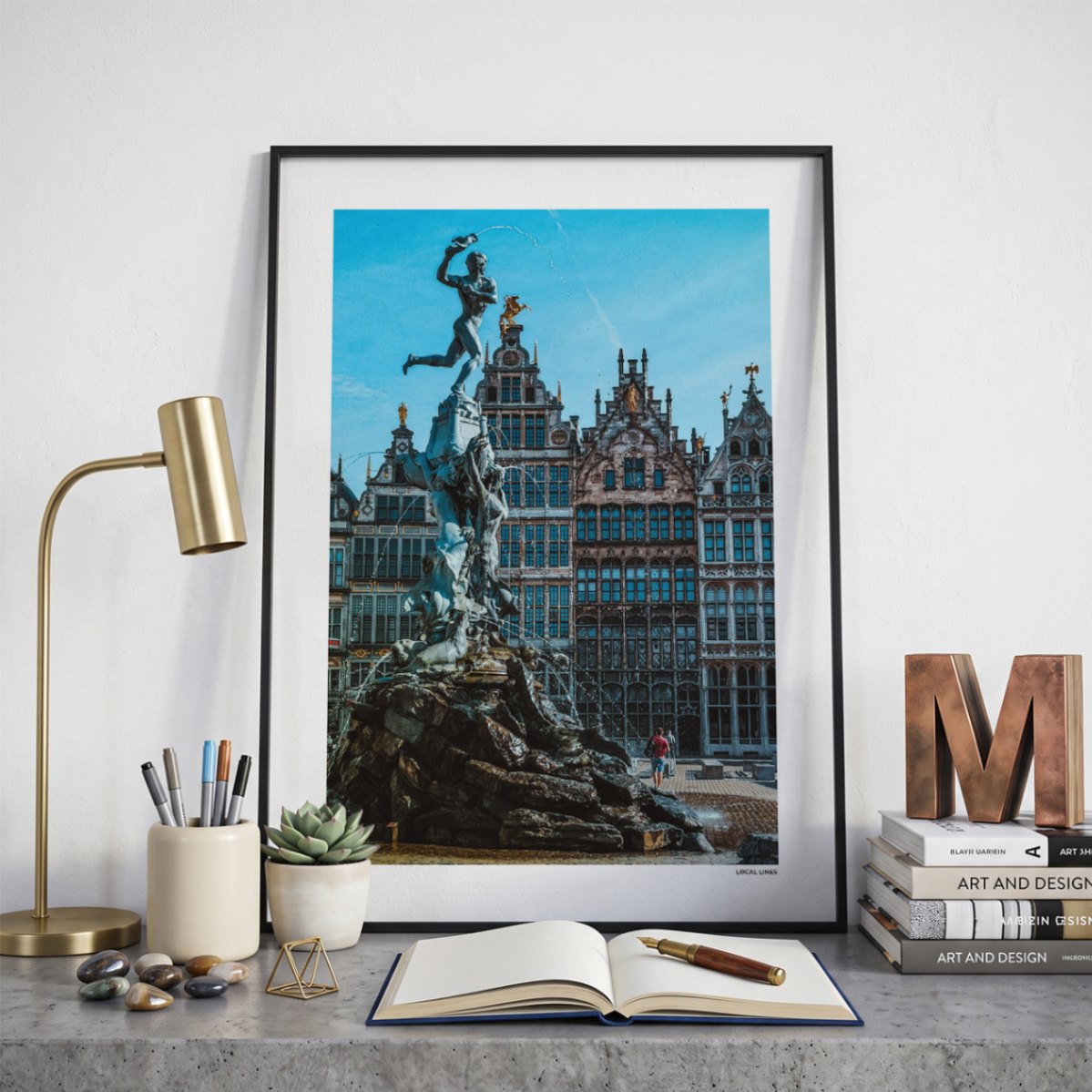 Antwerpen Klassiek fotoposter op bureau in kamer - Kleur