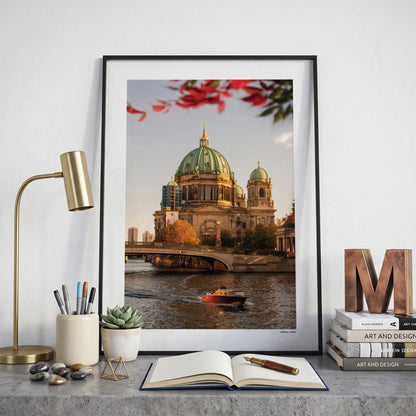 Berlijn Klassiek fotoposter op bureau in kamer - Kleur