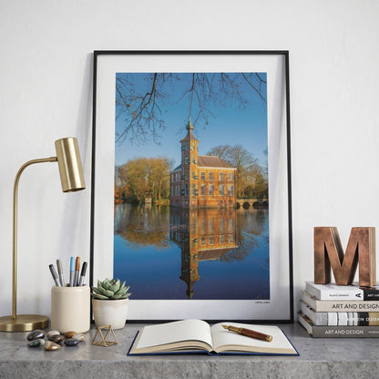 Breda Klassiek fotoposter op bureau in kamer - Kleur