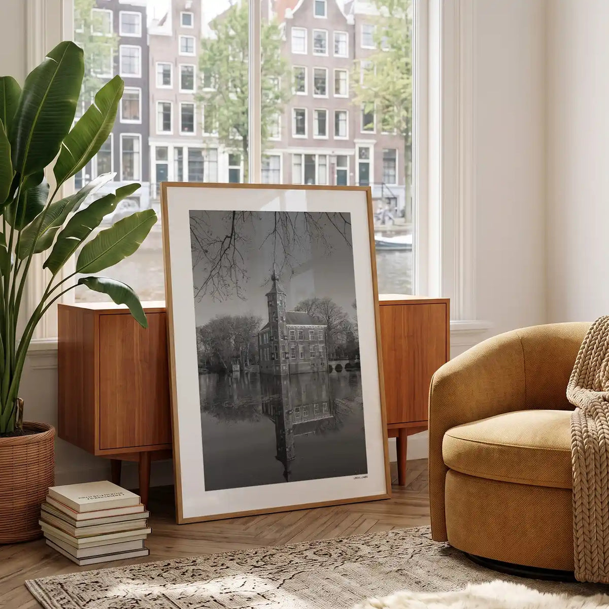 Breda Klassiek fotoposter in woonkamer interieur - Zwart-Wit