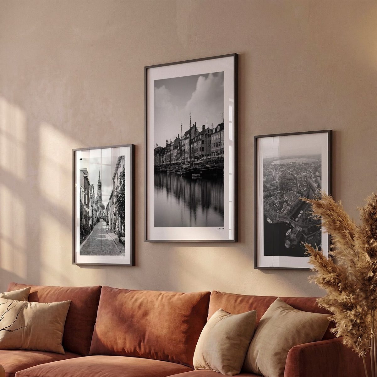 Drie Kopenhagen Klassiek fotoposters boven bank wanddecoratie - Zwart-Wit