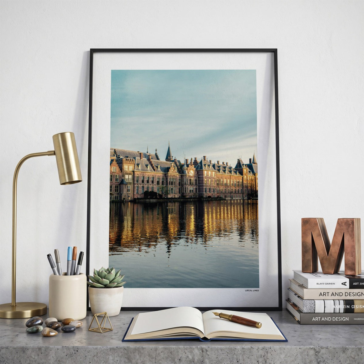 Den Haag Binnenhof fotoposter op bureau in kamer - Kleur