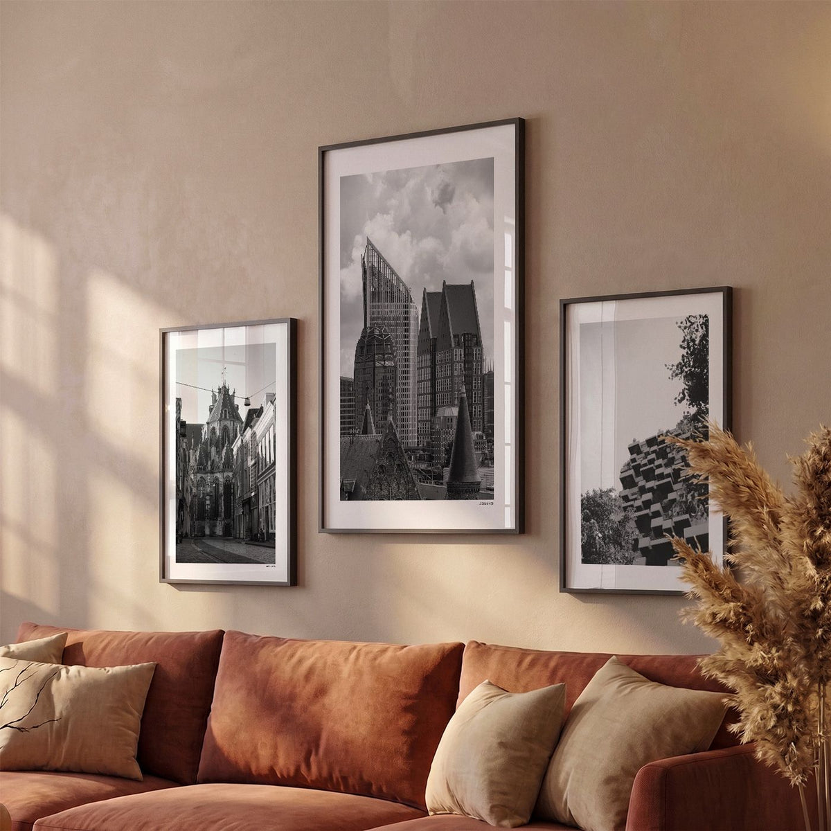 Drie Den Haag Skyline fotoposters boven bank wanddecoratie - Zwart-Wit