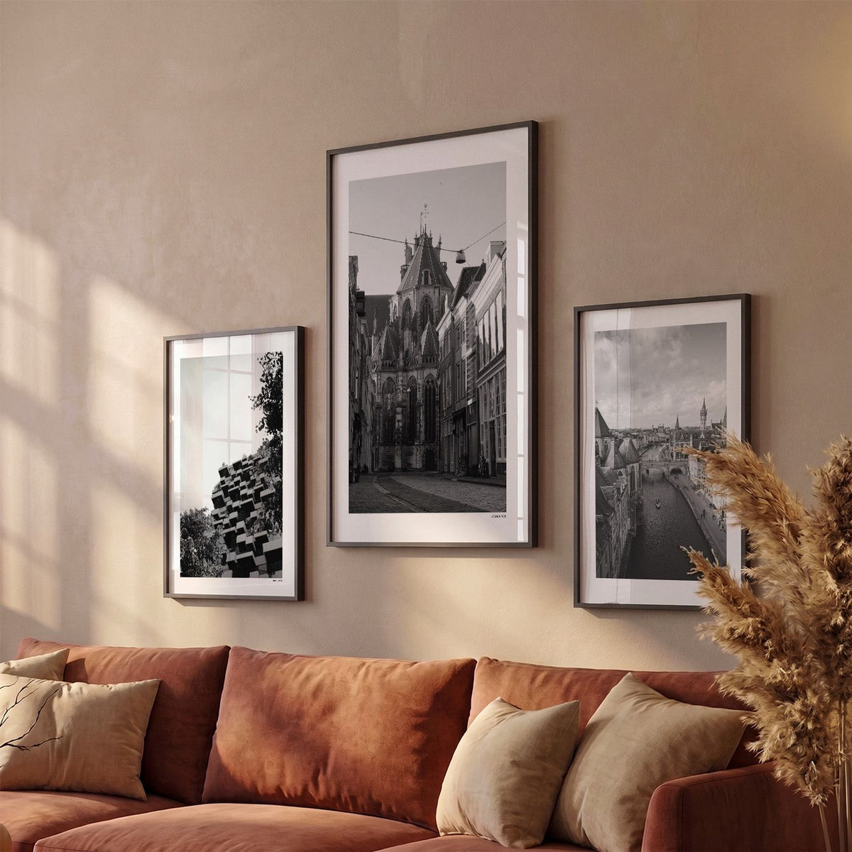 Drie Dordrecht Klassiek fotoposters boven bank wanddecoratie - Zwart-Wit