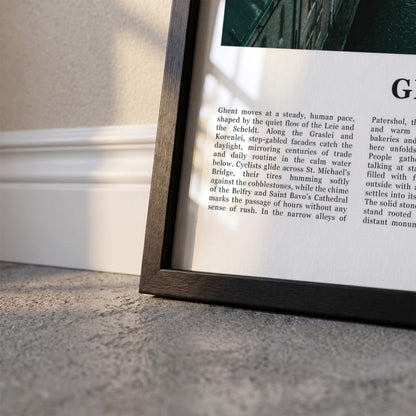 Detailopname van Gent Fotoposter – Kleur ingelijst in zwarte fotolijst