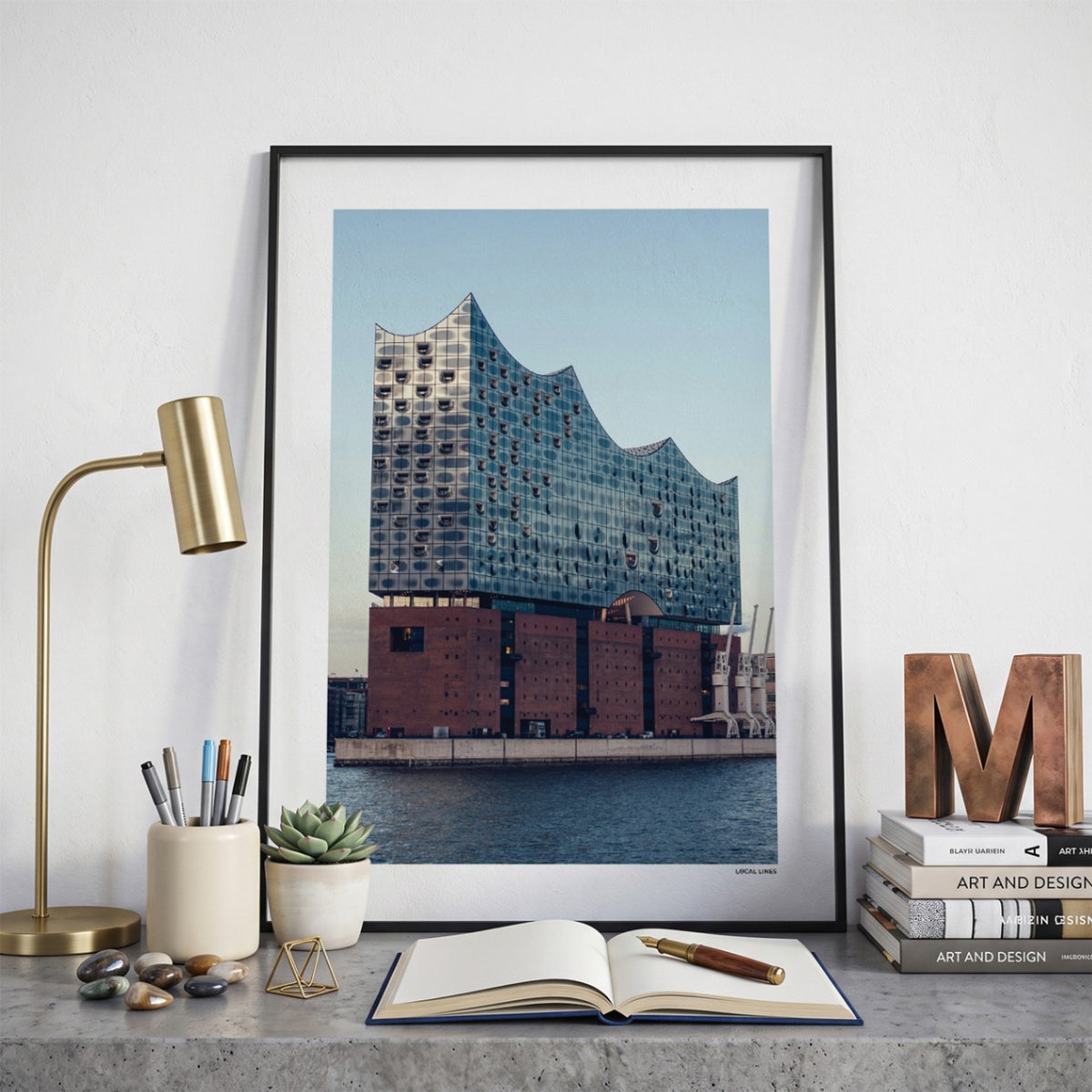 Hamburg Klassiek fotoposter op bureau in kamer - Kleur