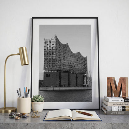 Hamburg Klassiek fotoposter op bureau in kamer - Zwart-Wit