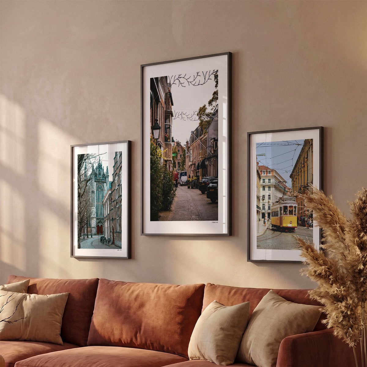 Drie Leeuwarden Klassiek fotoposters boven bank wanddecoratie - Kleur
