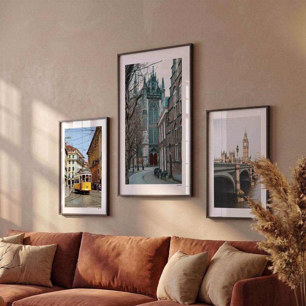 Drie Leiden Klassiek fotoposters boven bank wanddecoratie - Kleur