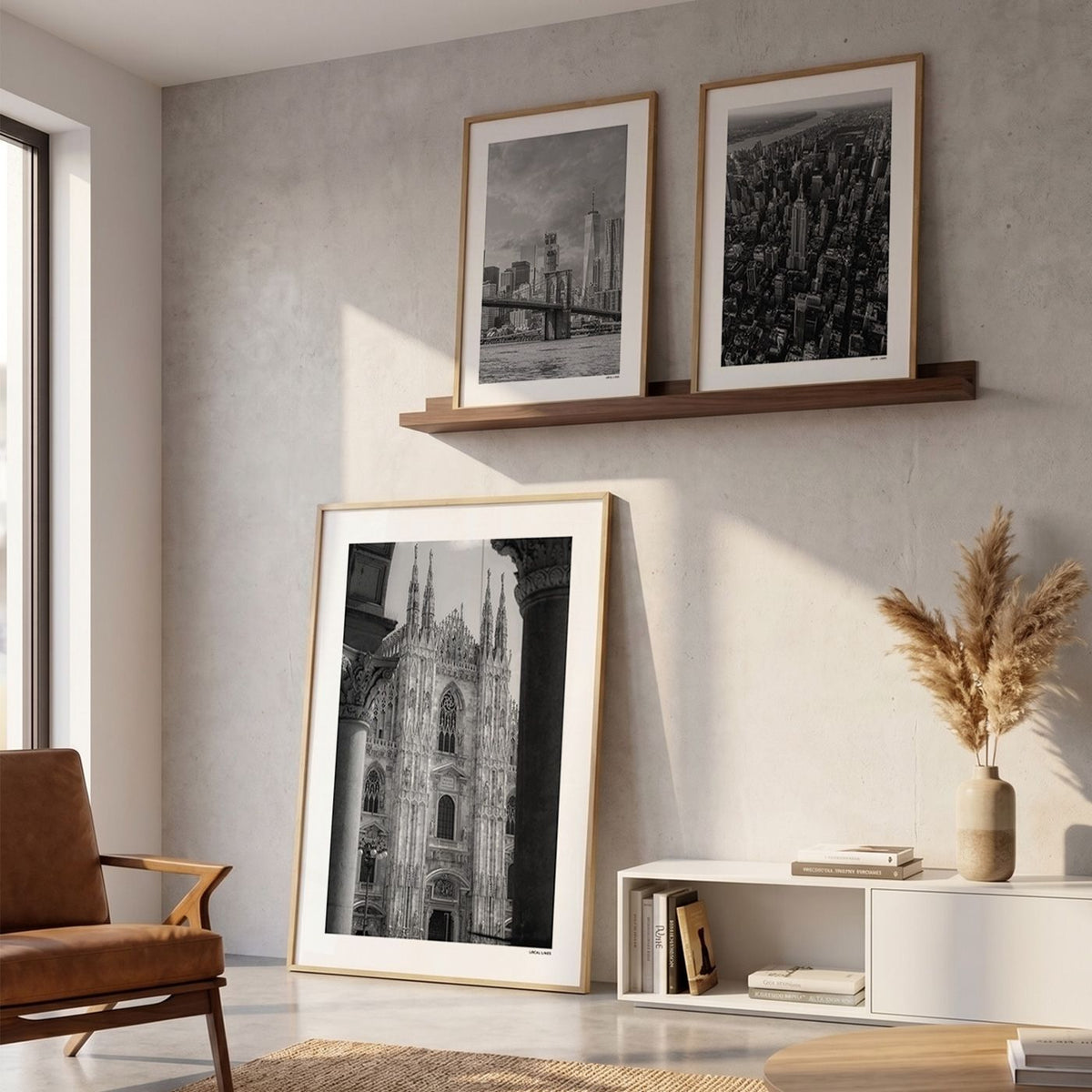 Drie fotoposters in woonkamer interieur - Zwart-Wit
