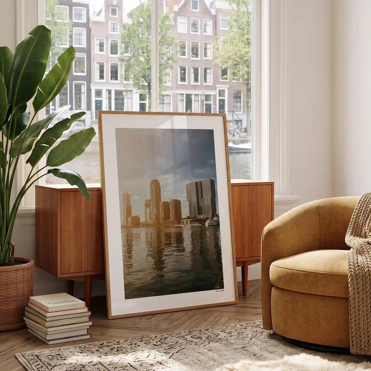 Rotterdam Skyline fotoposter in woonkamer interieur - Kleur
