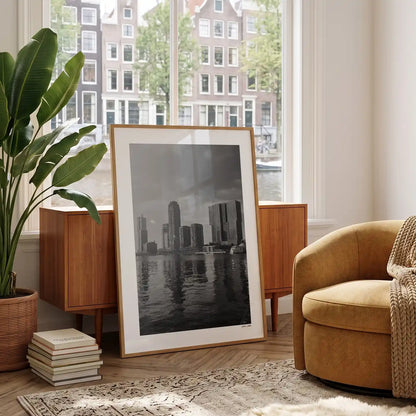 Rotterdam Skyline fotoposter in woonkamer interieur - Zwart-Wit