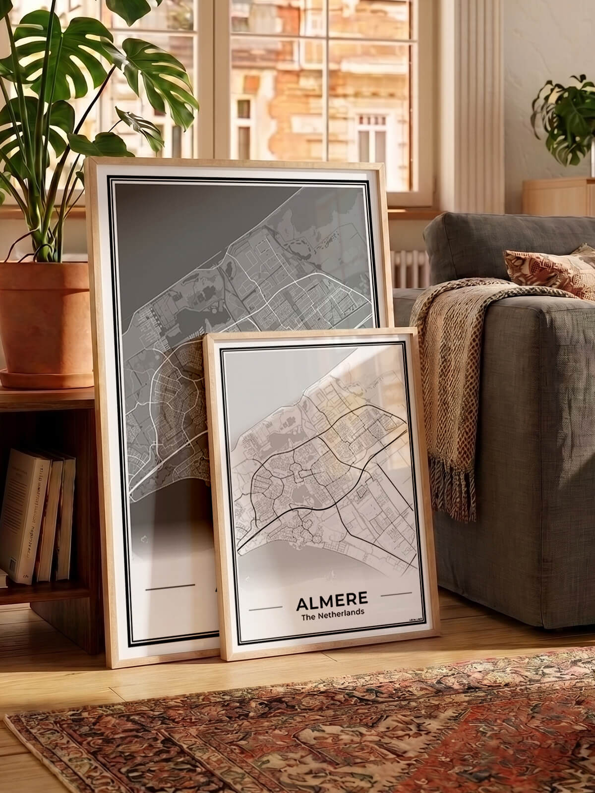 Plattegrond Almere ingelijst in licht en donker in woonkamer Algemeen