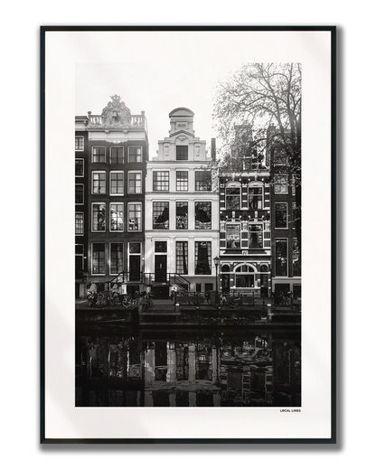 Amsterdam Grachtpanden fotoposter verticaal ingelijst - Zwart-Wit