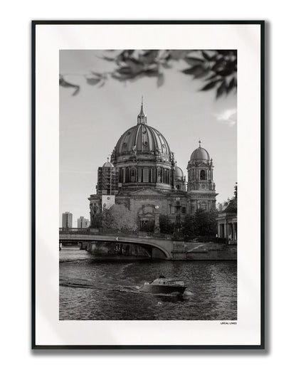 Berlijn Klassiek fotoposter verticaal ingelijst - Zwart-Wit
