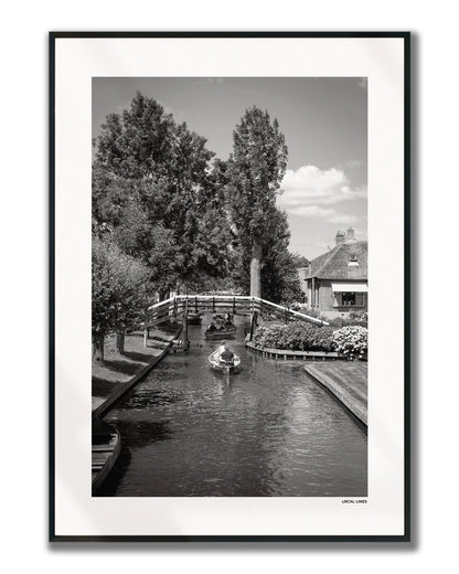 Giethoorn Klassiek fotoposter verticaal ingelijst - Zwart-Wit