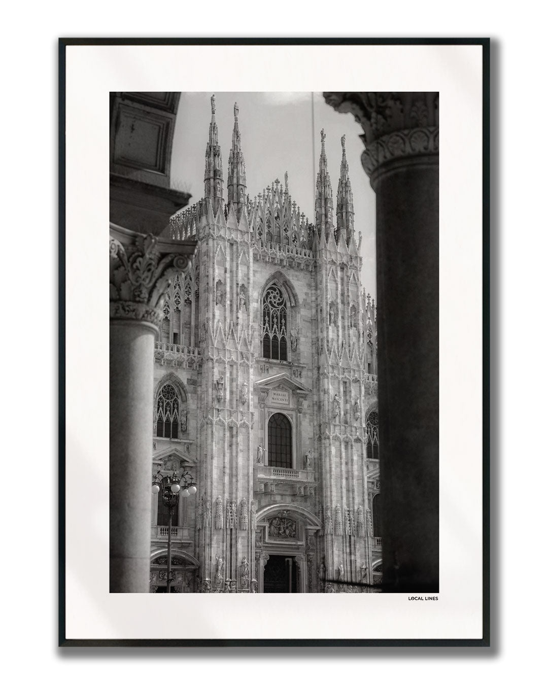 Milaan Klassiek fotoposter verticaal ingelijst - Zwart-Wit
