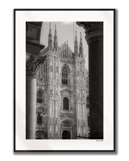Milaan Klassiek fotoposter verticaal ingelijst - Zwart-Wit
