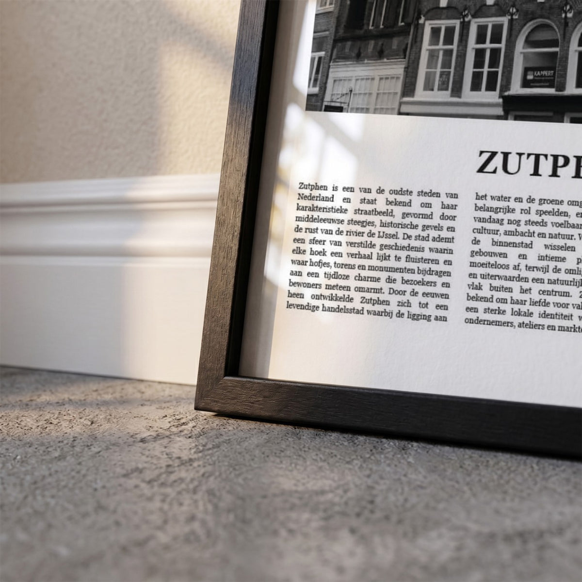 Detailopname van Zutphen Fotoposter – Zwart-Wit ingelijst in zwarte fotolijst